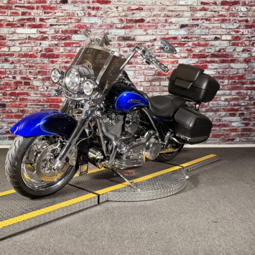FLHRSE4 2008 Screamin’ Eagle Road King thumb 0