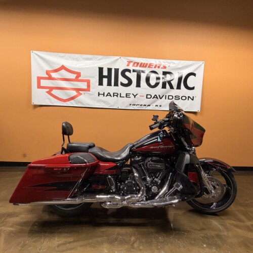FLHXSE 2017 CVO™ Street Glide® thumb 3