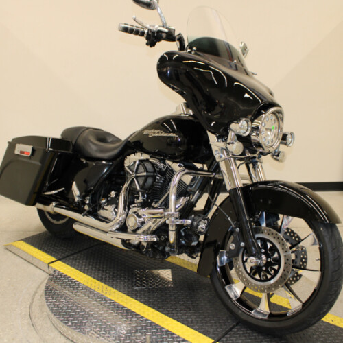 2009 Harley-Davidson Street Glide Grand American Touring FLHX thumb 2