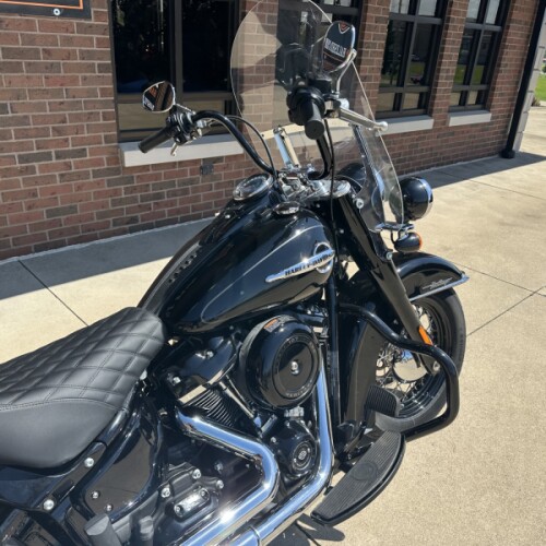 2019 Harley-Davidson Heritage Classic FLHC  thumb 0
