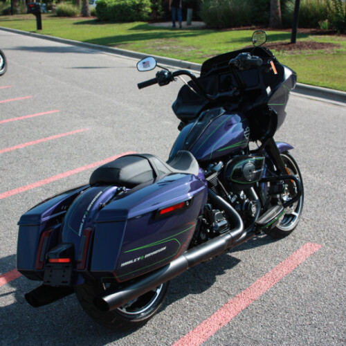 2026 Harley-Davidson® Road Glide™ FLTRX thumb 2