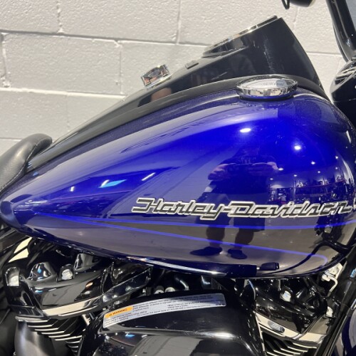 2020 Harley-Davidson® Road King® Special Zephyr Blue/Black Sunglo FLHRXS thumb 3
