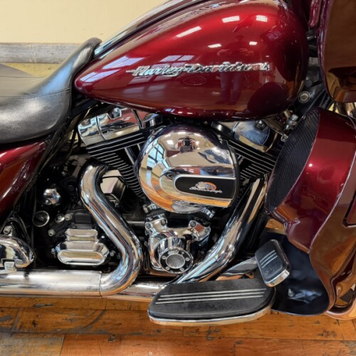 2015 Harley-Davidson® Road Glide® Mysterious Red Sunglo thumb 2