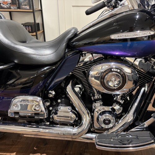  2010 Electra Glide® Ultra Limited thumb 3