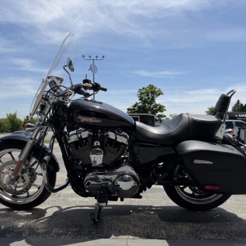2015 Harley-Davidson® SuperLow® 1200T XL1200T BLACK W/ PINSTRIPE thumb 0