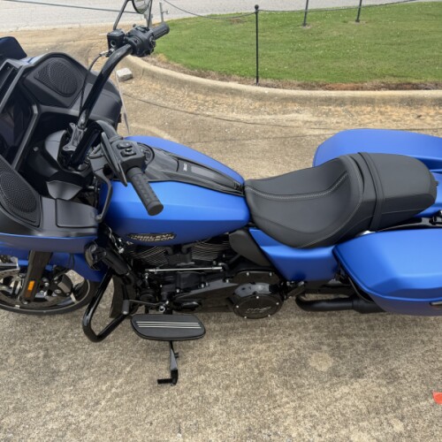 2025 Harley-Davidson® Road Glide™ PRPL ABYSS DNM/BLACK TRIM thumb 0