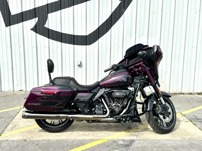2025 Harley-Davidson® CVO™ Street Glide® Poison Berry