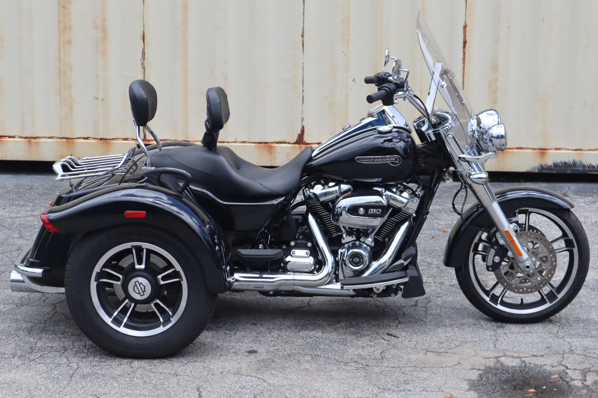 2021 Harley-Davidson® Freewheeler® Vivid Black