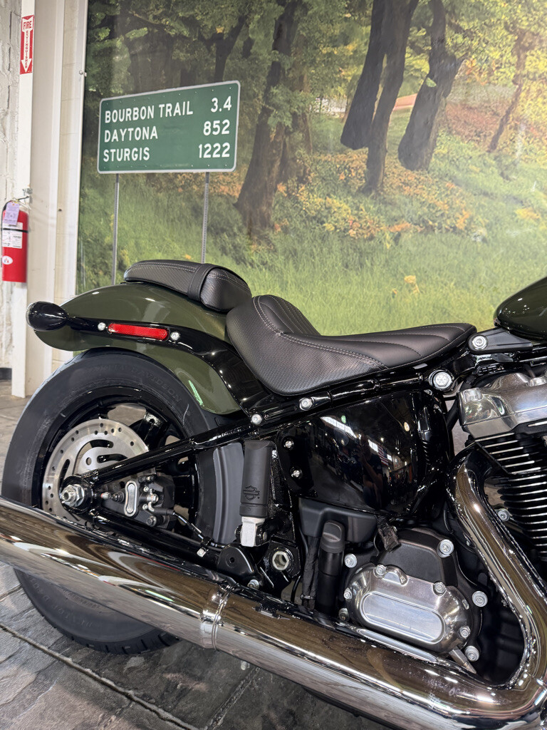 2026 Harley-Davidson® Street Bob® No Gimmick's, No Hidden Fees, photo 5