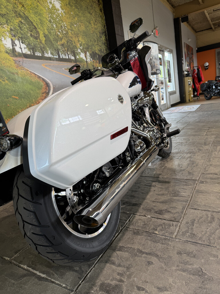 2026 Harley-Davidson® Low Rider® ST No Gimmicks, No Hidden Fees, photo 22
