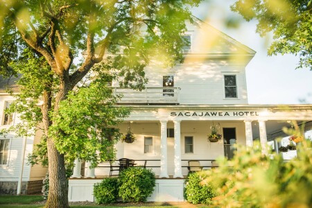 Bike Night: Sacajawea Hotel
