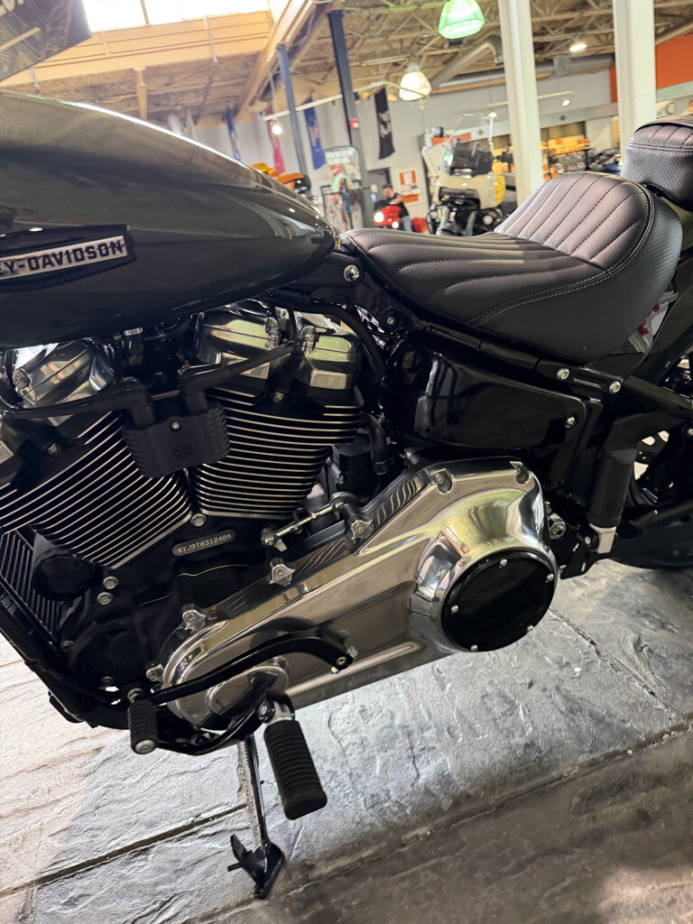 2026 Harley-Davidson® Street Bob® No Gimmick's, No Hidden Fees, photo 11