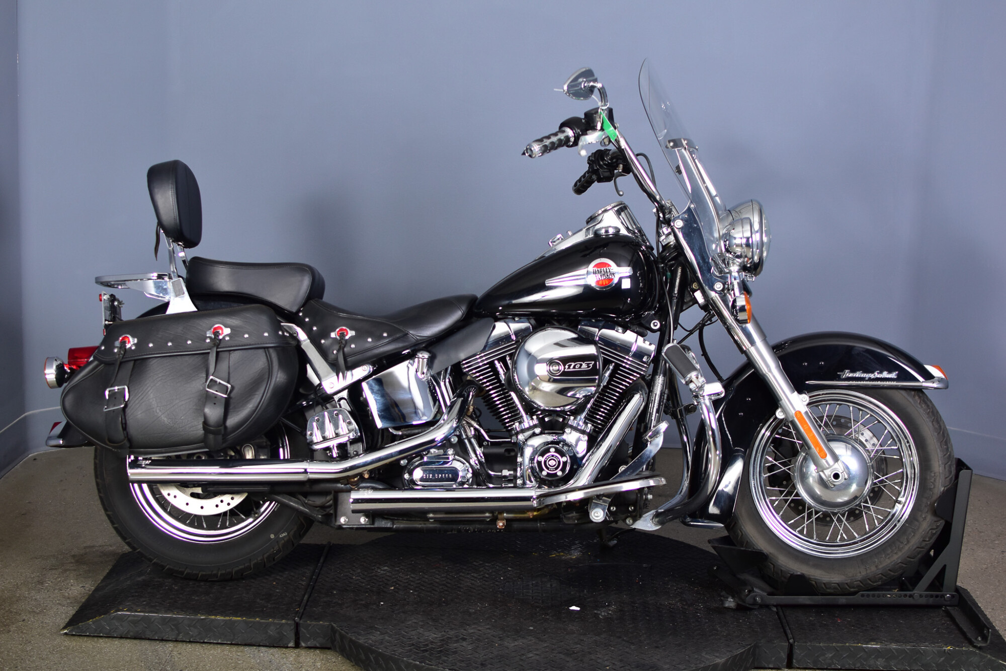 2017 Harley-Davidson® Heritage Softail® Classic Vivid Black