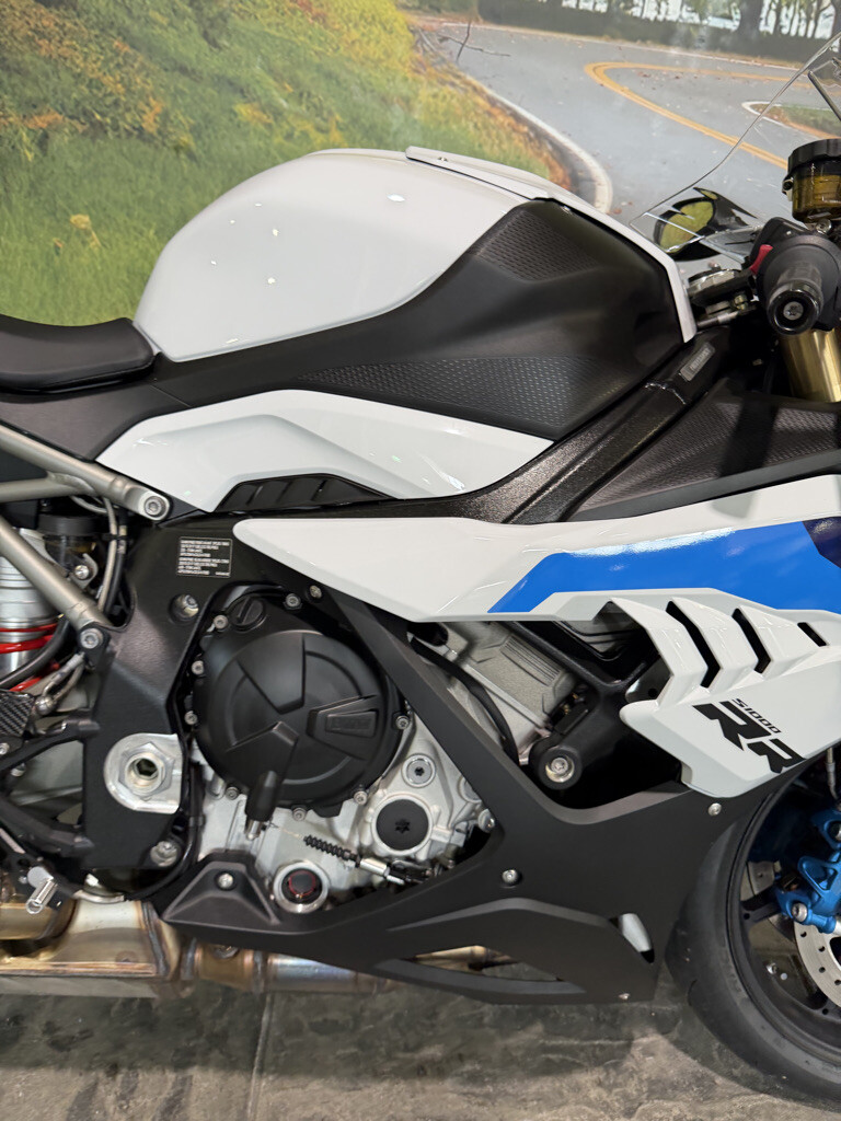 2026 BMW S1000RR No Gimmicks, No Hidden Fees, photo 4