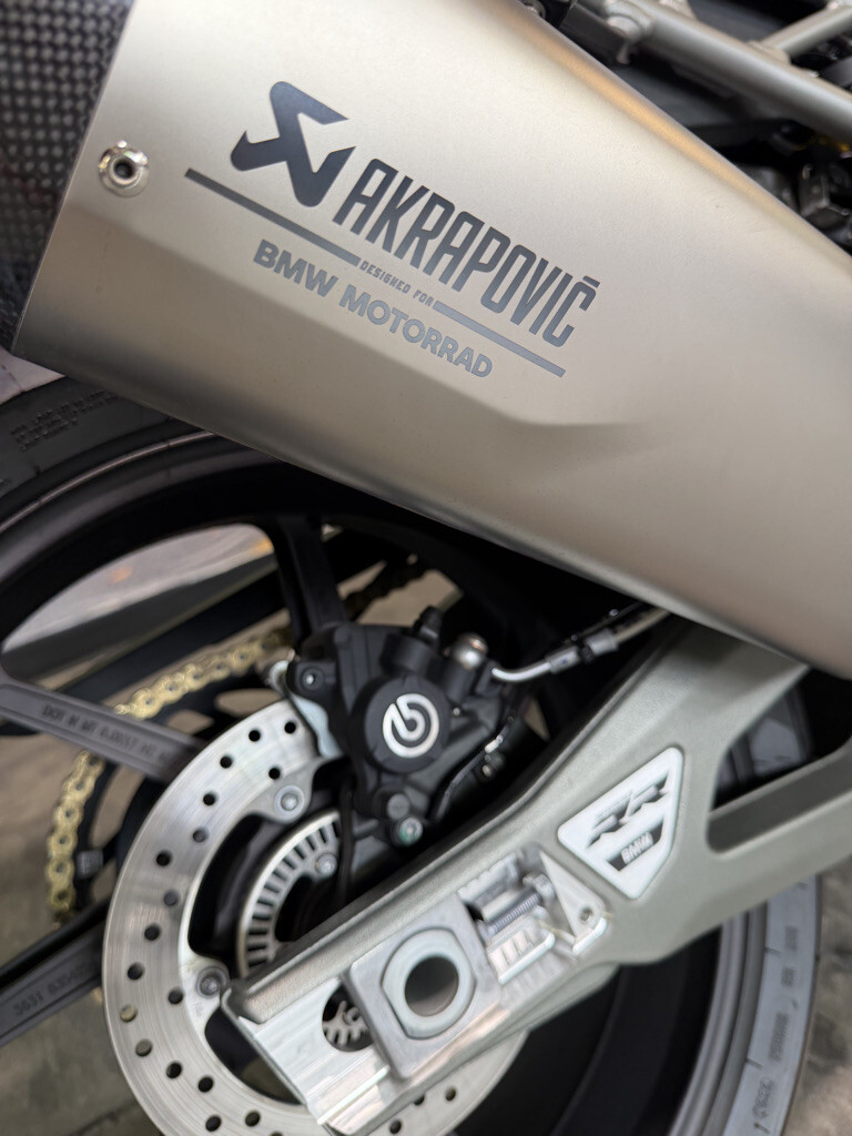 2026 BMW S1000RR No Gimmicks, No Hidden Fees, photo 18