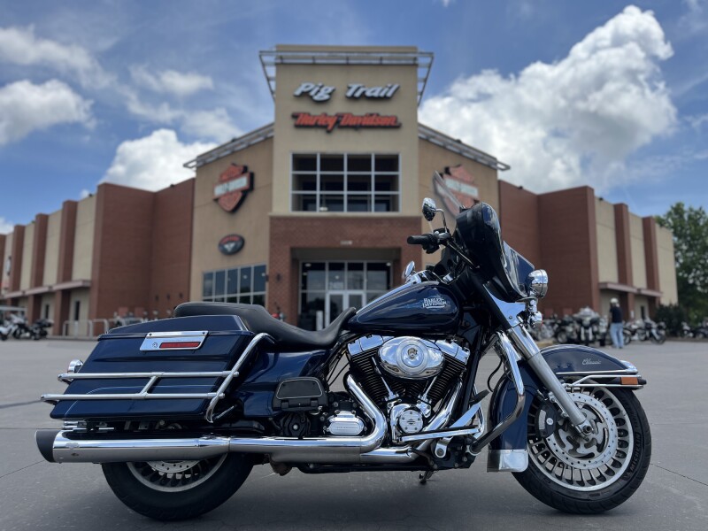 2013 Harley-Davidson® FLHTC Electra Glide® Classic BIG BLUE PEARL 646124
