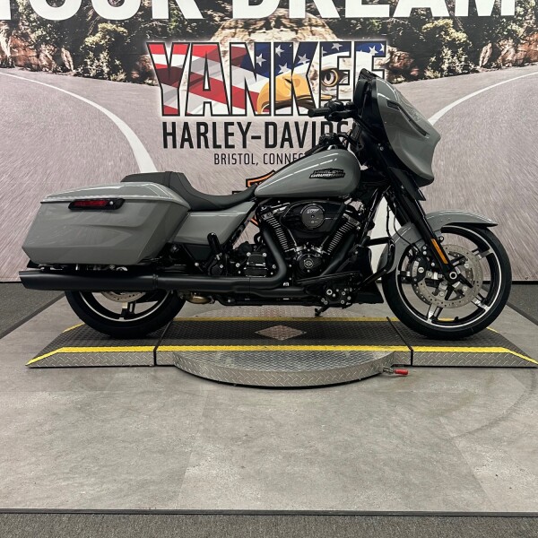 2026 FLHX Street Glide®