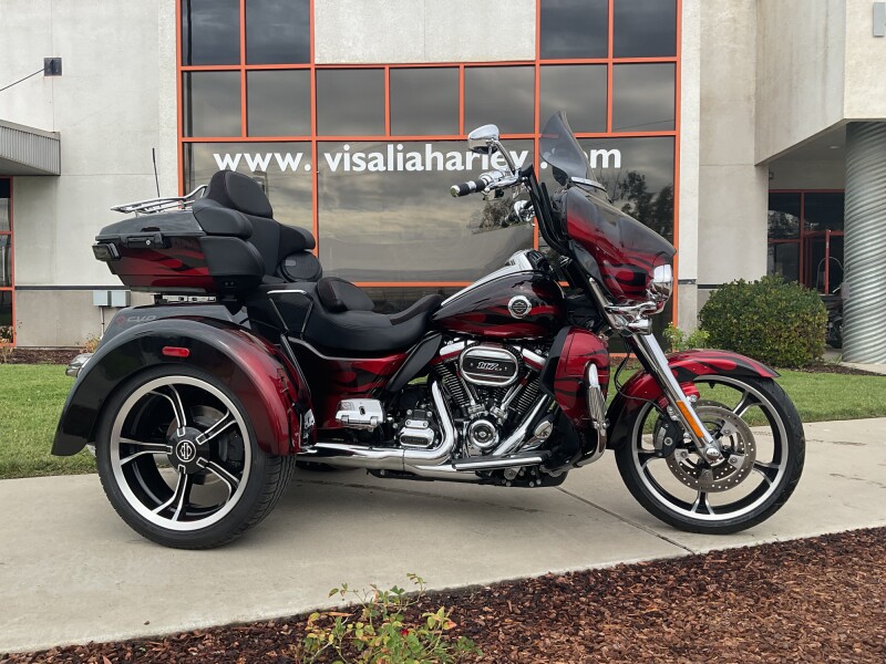 FLHTCUTGSE 2022 CVO™ Tri Glide®