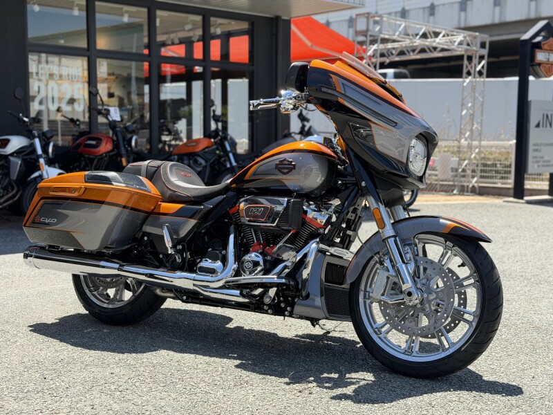［ハーレー最上級モデル］2026年 CVO ストリートグライド Torched Orange CVO Tri-Tone