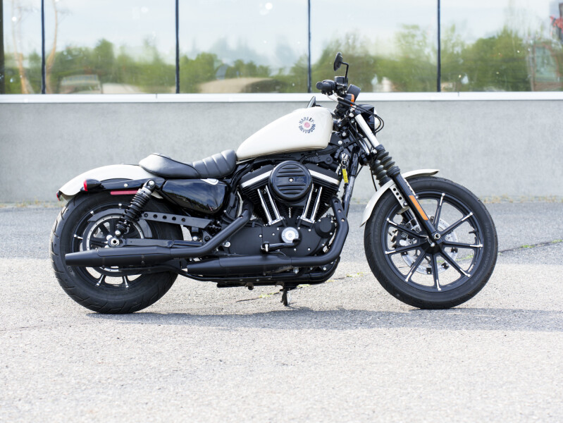 XL 883N 2022 Iron 883™