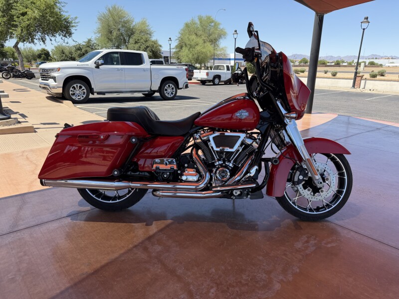 FLHXS 2021 Street Glide® Special