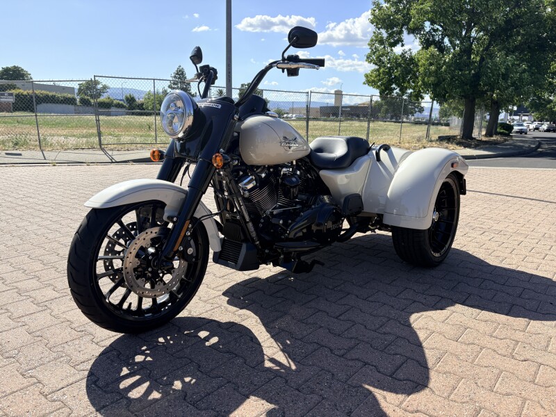 FLRT 2023 Freewheeler®