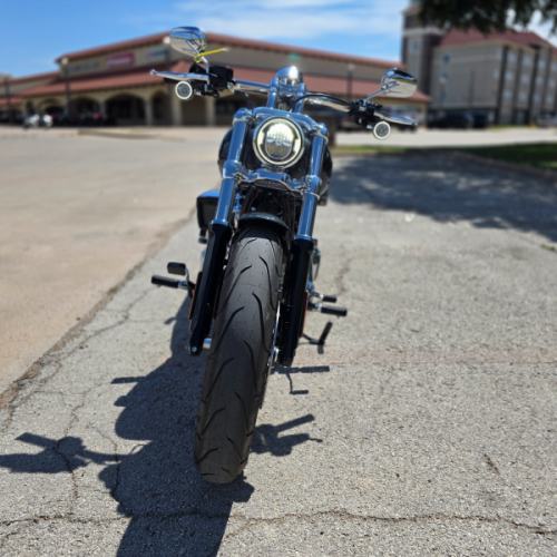 2026 Harley-Davidson® Breakout® thumb 1