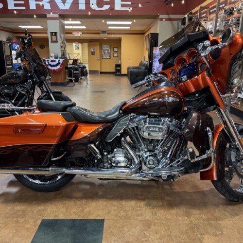 2012 FLHXSE- CVO™ Street Glide® thumb 3