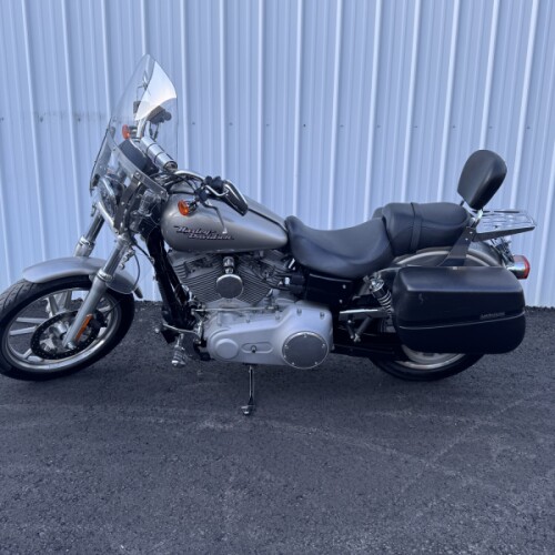 2008 Harley-Davidson® Screamin’ Eagle Dyna Pewter Pearl thumb 1