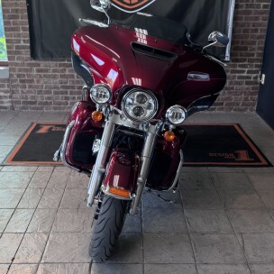 2016 Harley-Davidson® Ultra Limited Two-Tone Mysterious Red Sunglo/Velocity Red Sunglo thumb 2