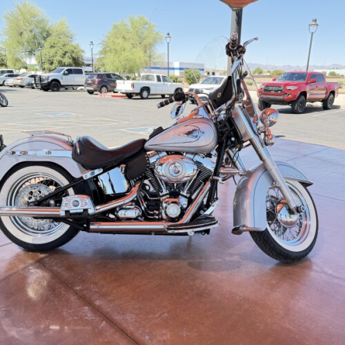 FLSTC 2011 Heritage Softail® Classic thumb 0