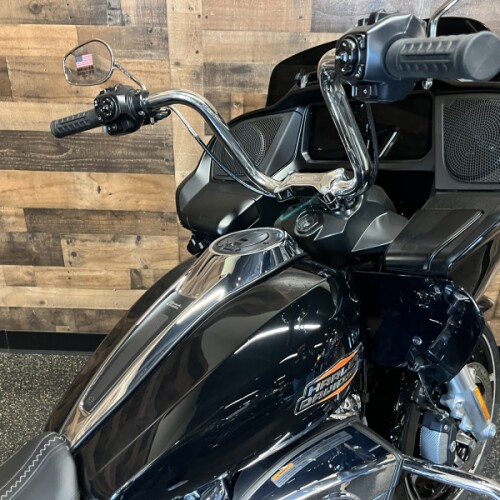 2025 Harley-Davidson® Road Glide® Vivid Black FLTRX thumb 0