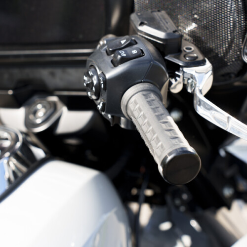 2025 Harley-Davidson<sup>®</sup> Street Glide® Ultra Billiard Gray thumb 1