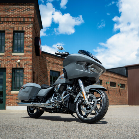 Harley-Davidson® Road Glide® 2026 FLTRX 34649221 DRK BILIARD GRY thumb 2