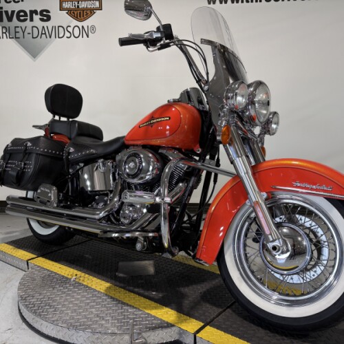 2012 Harley-Davidson® Heritage Softail® Classic Custom Tequila Sunrise/H-D Orange thumb 2