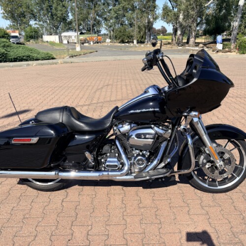 FLTRX 2020 Road Glide® thumb 2