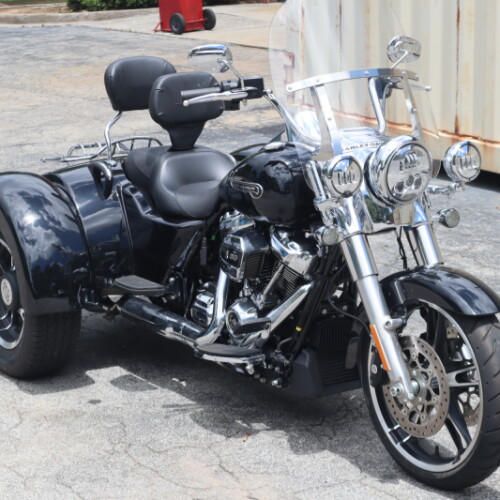 2021 Harley-Davidson® Freewheeler® Vivid Black thumb 1