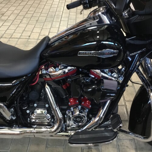 2023 Harley-Davidson® Street Glide® Vivid Black thumb 3