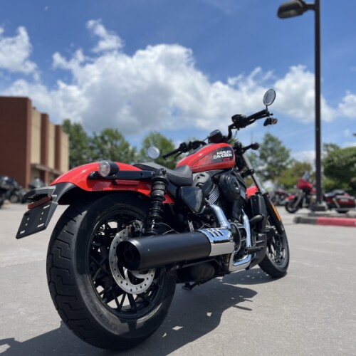 2026 Harley-Davidson® RH975 Nightster® Blood Orange Black Trim thumb 2