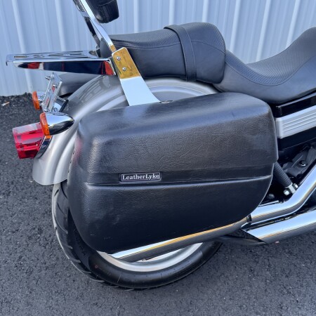 2008 Harley-Davidson® Screamin’ Eagle Dyna Pewter Pearl thumb 3