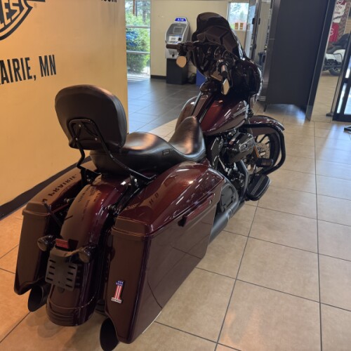 2018 Harley-Davidson® Street Glide® Special Twisted Cherry thumb 0