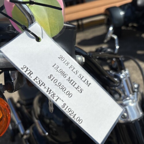 2018 Harley-Davidson® Softail Slim® Vivid Black thumb 2