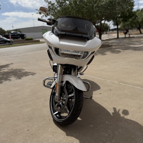 2024 Harley-Davidson® Road Glide® White Onyx Pearl thumb 1