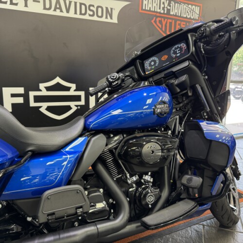 2025 Harley-Davidson® Street Glide® Ultra thumb 3