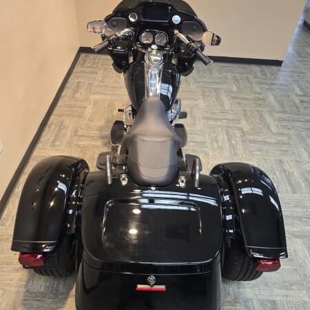 2024 Harley-Davidson® Road Glide® 3 Vivid Black FLTRT thumb 1