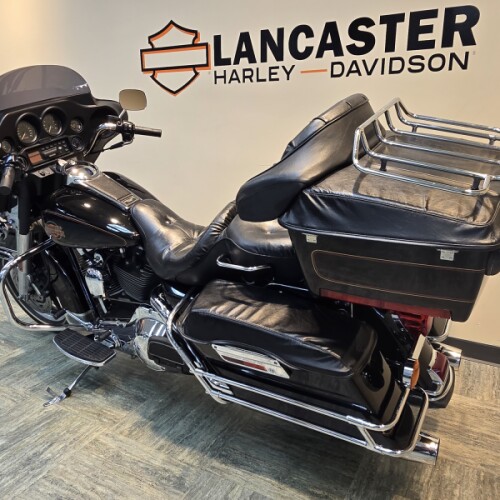 2002 Harley-Davidson® Electra Glide® Ultra Classic® Vivid Black FLHTCI thumb 0