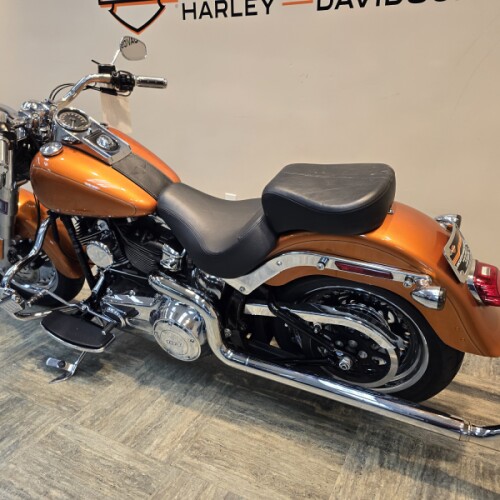 2014 Harley-Davidson® Fat Boy® Amber Whiskey FLSTF thumb 0