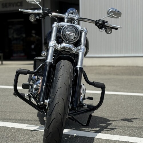 試乗車 2026 Harley-Davidson® Breakout™ Vivid Black Chrome Trim thumb 0