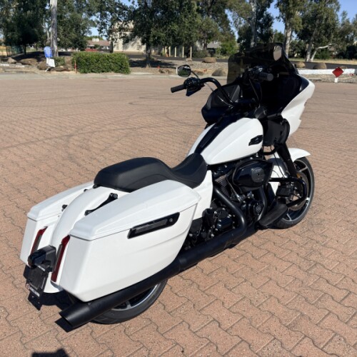 FLTRX 2024 Road Glide® thumb 0