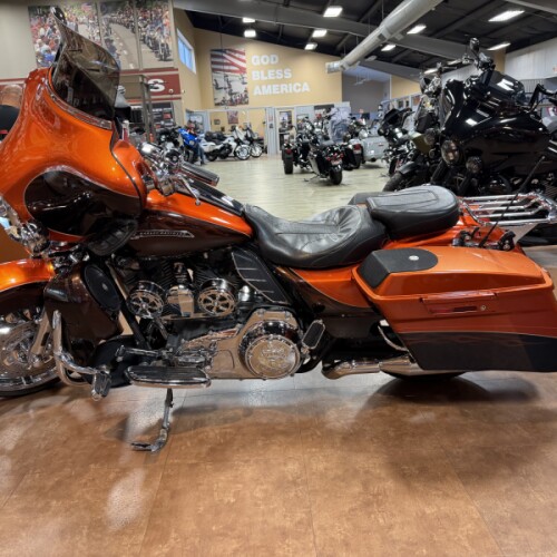 2012 FLHXSE- CVO™ Street Glide® thumb 2